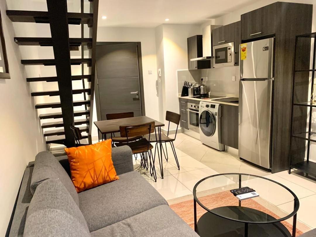 One Bedroom Apartment At A Embassy Gardens Cantonments 阿克拉 外观 照片