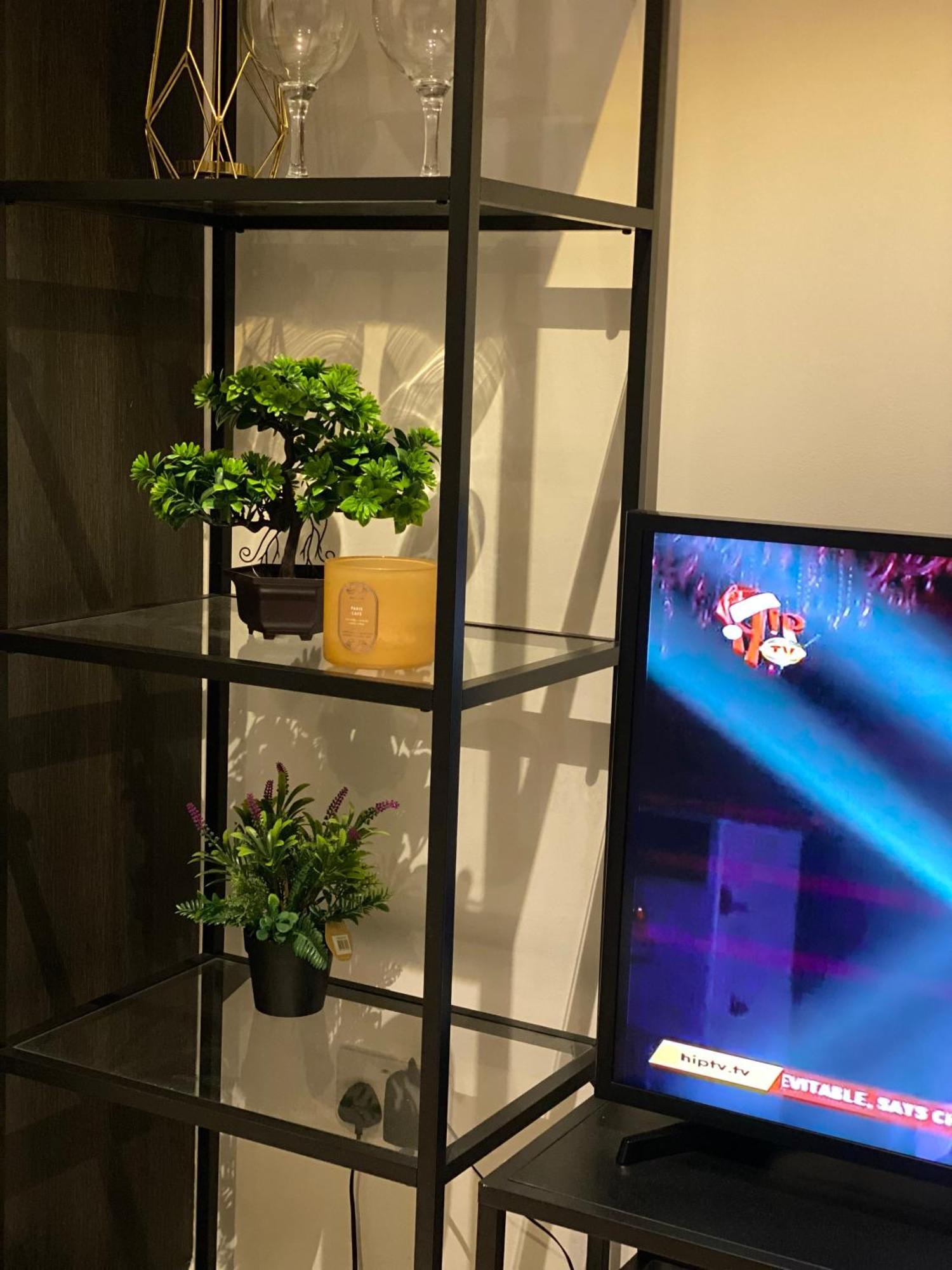 One Bedroom Apartment At A Embassy Gardens Cantonments 阿克拉 外观 照片